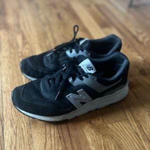 New Balance 997H Black Shoes - Size 10